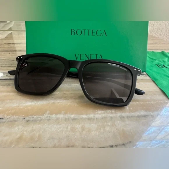 Brand New BOTTEGA VENETA unisex sunglasses BV0251SA